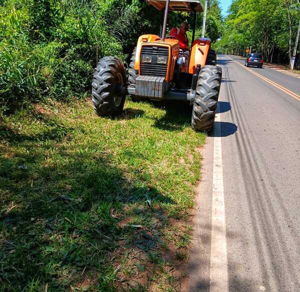 MOPC intensifica trabajos de limpieza en tramos estratégicos para Caacupé 2024 - .::Agencia IP::.