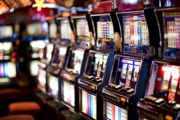 Diputados aprueban proyecto para desmonopolizar juegos de azar