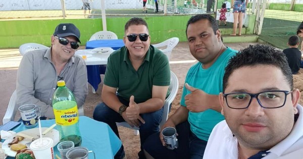 El Clan González le propone una alianza a Acevedo, pero dicen que Acosta busca sacarlo de la intendencia