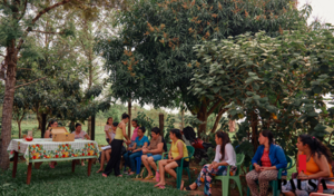 Mujeres en movimiento: Retratos del presente, comunidades del futuro | Pausa