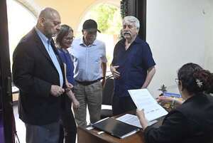 ANDE: denuncian “vaciamiento” por posible exportación de energía de Acaray a precios bajos - Economía - ABC Color