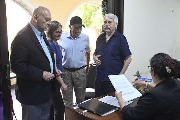 ANDE: denuncian “vaciamiento” por posible exportación de energía de Acaray a precios bajos - Economía - ABC Color