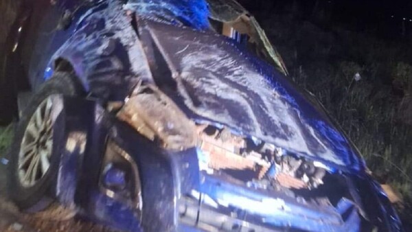 Misiones: Vuelco de camioneta deja un fallecido y tres heridos graves
