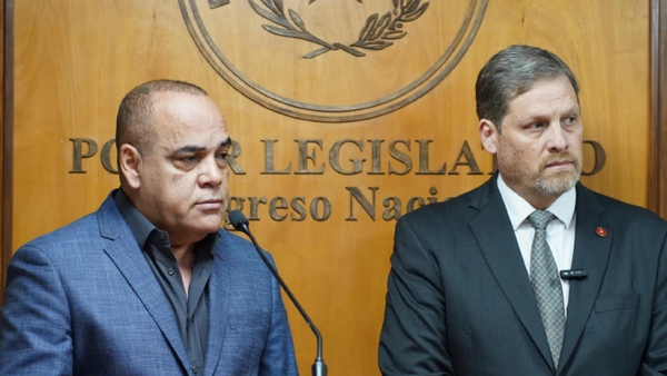 Senadores se preparan para aumentarse el sueldo a G. 38 millones este jueves - Noticiero Paraguay