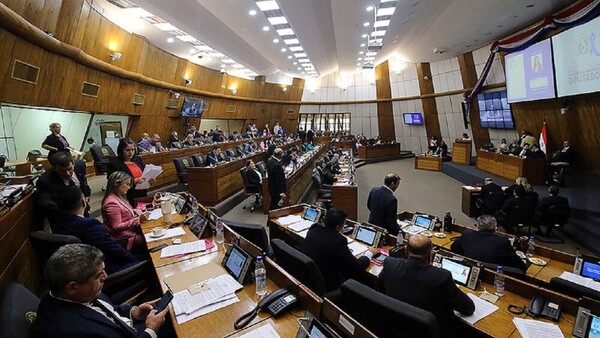 Diputados aprobaron ley que elimina la monopolización de los juegos de azar - trece