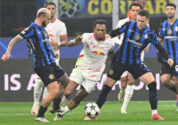 El Inter asalta el liderato - Fútbol Internacional - ABC Color