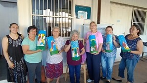 Arteterapia gratuita para adultos mayores en Itauguá