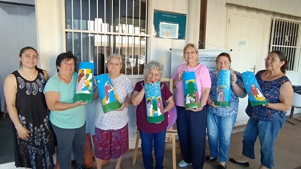 Arteterapia gratuita para adultos mayores en Itauguá