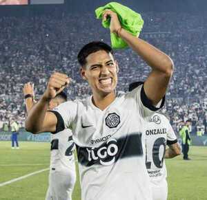 Hugo Benítez, jugador de Olimpia: “todo lo que soy es gracias a abuelo, abuelo memby soy” - Unicanal