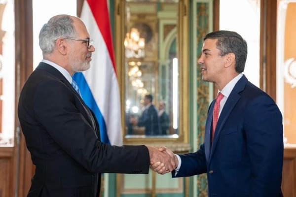 Presidente recibió cartas credenciales de embajadores de Países Bajos, Chipre, Grecia y Panamá - ADN Digital