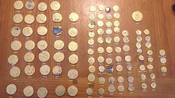 Recuperan en EEUU 37 monedas de oro robadas a barcos españoles hundidos en el siglo XVIII