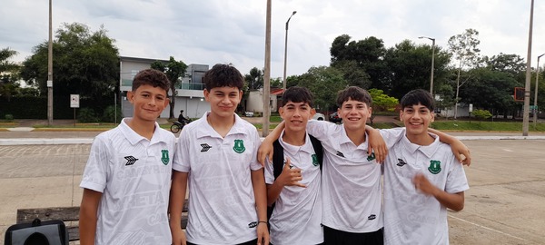 Selección Cambyretá C-15 de Fútbol de Salón rumbo al Nacional en Presidente Franco