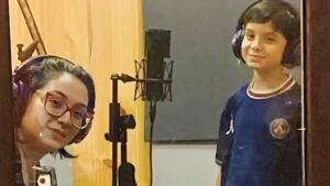 ¡Andrea Valobra lanzará una canción a dúo con su hijo de nueve años!