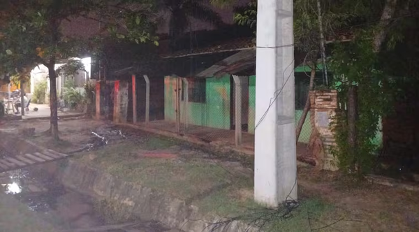 Niña de 8 años murió electrocutada por causa de un cable suelto en Villeta - Noticiero Paraguay