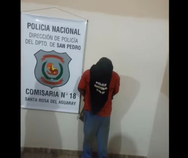 Hombre detenido tras intentar abusar de sus hijastras, golpear a su pareja y quemar la casa