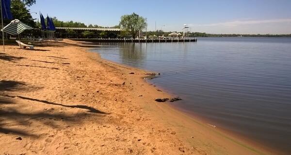 UNA publica hallazgos sobre el lago Ypacaraí