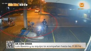 En manada asaltaron a un joven de 19 años en Asunción