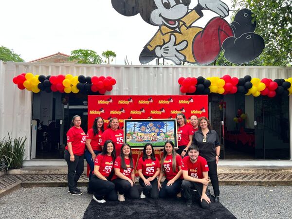 Mickey SRL celebra sus 55 a帽os en la industria con sabores y mural que cuentan historias