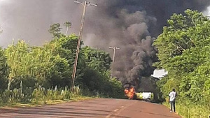 Chofer Muere en Explosión de Camión Cisterna