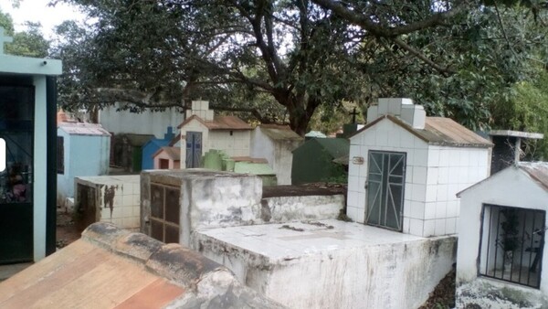 Estafa masiva por lotes en cementerio de Itauguá
