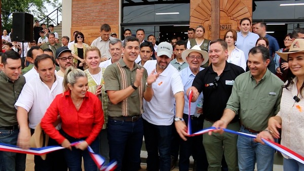 Inauguraron la Estación Carretera de Hohenau