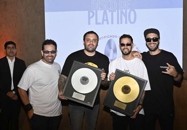Artistas paraguayos ganan discos de Oro y Platino por sus reproducciones en streaming - Música - ABC Color
