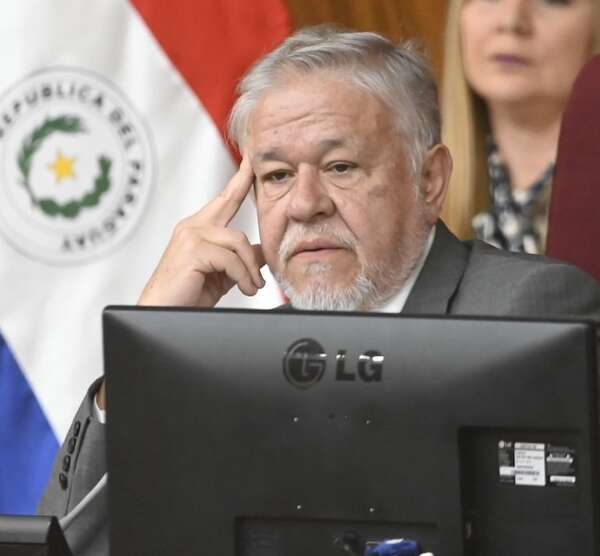 IPS pide más tiempo para informar sobre sesión donde tildaron de “estupidez” inversión en hospitales del interior - Política - ABC Color