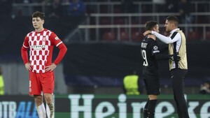 El Girona sufre una derrota casi definitiva en Austria