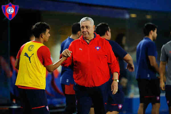 Carlos Jara Saguier enfrentará su último partido como DT de Cerro Porteño ante Libertad