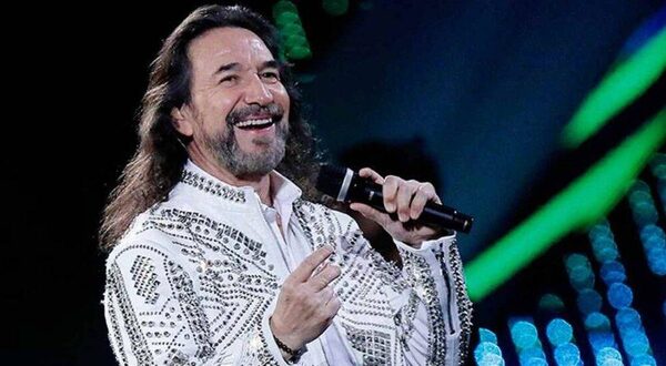 Marco Antonio Solís anunció esta noche su regreso a Paraguay