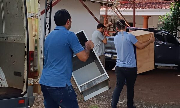 Se suman las primeras donaciones de libros y muebles para la biblioteca pública de Santo Domingo