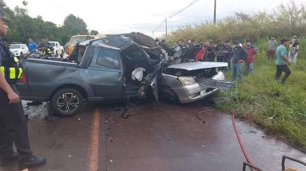 Dos fallecidos en violento choque sobre la ex supercarretera - Policiales - ABC Color