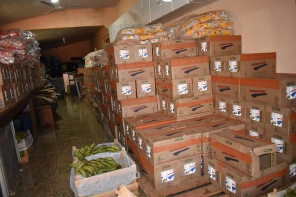 Polémica en Pedro Juan Caballero: cuestionan acumulación de alimentos escolares a pocos días del cierre de clases - Nacionales - ABC Color