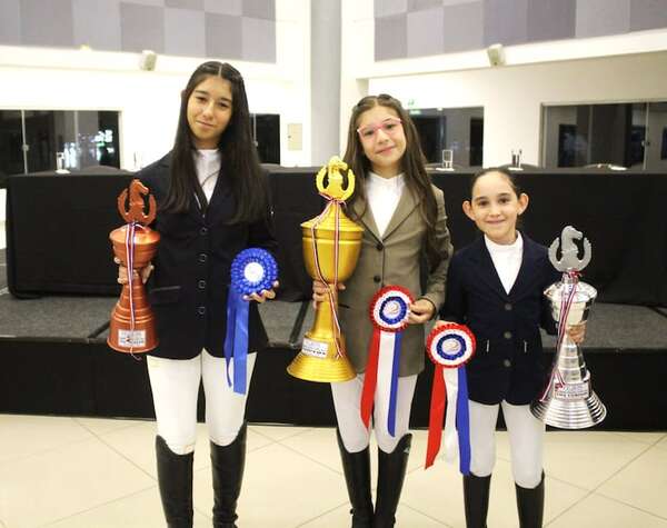 Hipismo: Saltos de Campeonato Nacional - Polideportivo - ABC Color