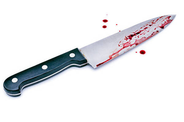Hombre fue apuñalado supuestamente por su pareja en el barrio Itangu´a