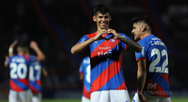 Versus / ¿El guiño de Robert Morales a Olimpia?