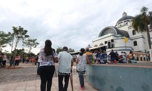 La clase política lleva una vida principesca y el pueblo vive un calvario, he’i monseñor Escobar en primer día de novenario