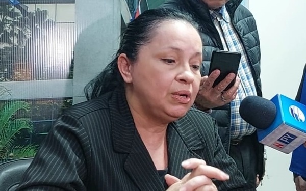 «Autoaumento»: Argumento de Peña es «un chiste», según senadora
