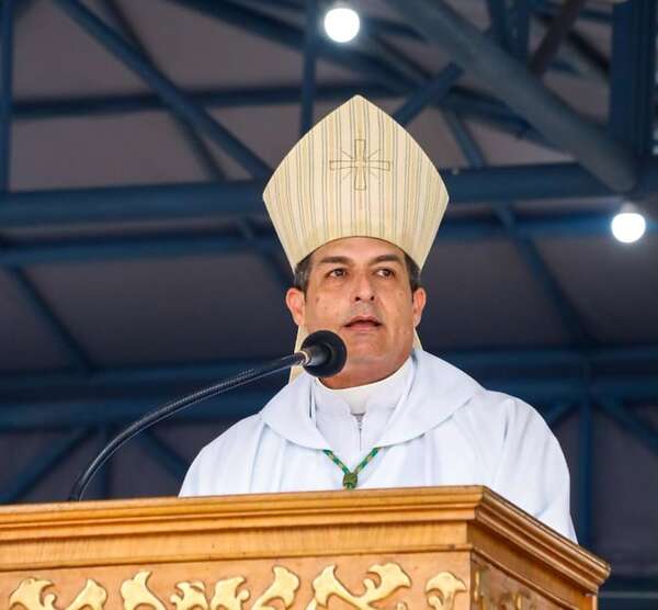 Caacupé: obispo critica “principesca vida de políticos” mientras el pueblo sobrevive con polladas - Nacionales - ABC Color