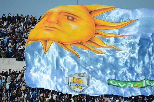 Uruguay podría ingresar en 2025 al programa de exención de visas de EE.UU.  - Mundo - ABC Color
