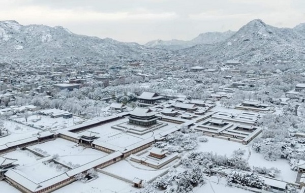 Corea del Sur enfrenta histórica nevada en noviembre