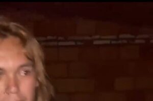 (VIDEO) Yaguarón: ¡Maestra pilló a su pareja con un travesti!