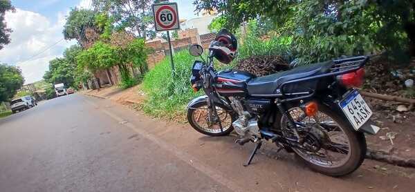 Motochorros balean a cobrador de una inmobiliaria durante asalto en CDE - La Clave