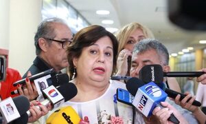 Esperanza Martínez: “Desprestigio que tenemos como sector político crece día a día”