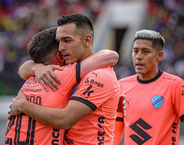 Vídeo: Alfio Oviedo convirtió un gol en la derrota 3-2 de Bolívar - Fútbol Internacional - ABC Color