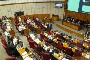 Propuesta de reforma del tren de cercanías avanza en el Congreso - MarketData