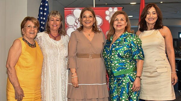 Thanksgiving Day de Amigas Norteamericanas