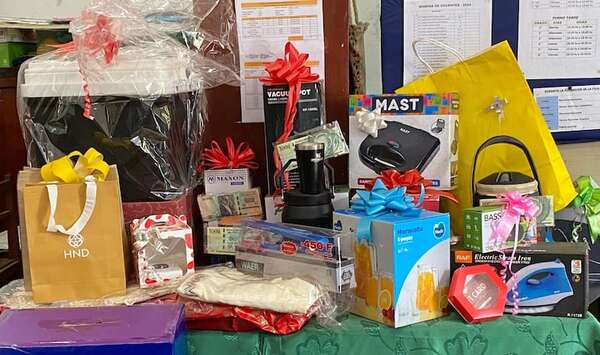 En la Escuela de Villarrica venden rifas para poder cancelar una deuda por la compra de un transformador - Nacionales - ABC Color