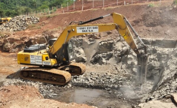 Importante avance de las obras del nuevo puente sobre el río Monday