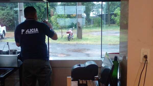 HURTARON EN UN LOCAL DE LA COSTANERA DE ENCARNACIÓN - Itapúa Noticias